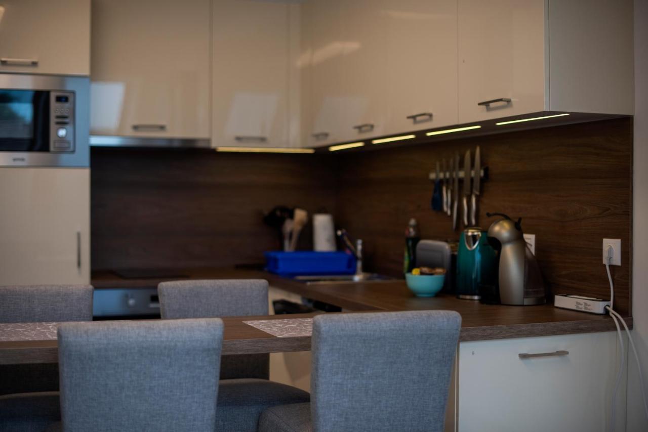 Zsuka Apartman Free Parking Pecs Ngoại thất bức ảnh